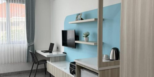 Refrigrator & Wardrobe